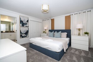 4 quartos, ferros/tábuas de passar roupa, Wi-Fi, roupa de cama