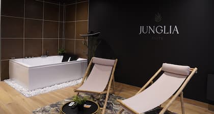 Junglia Suite - Spa & Ciné
