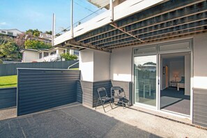 Terrace/patio - Sounds Studio - Picton Downstairs Unit (Picton)