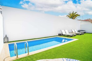 Beheizter Pool