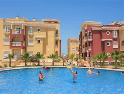 2 Bedroom Apartment with pool view