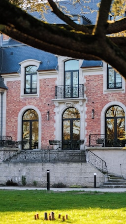 Fassade der Unterkunft. Bienheureux - Hôtel & Restaurant