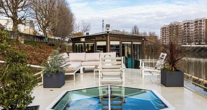 EXPERIENCE THE PARIS OLYMPIC GAMES ON THE SEINE RIVER!