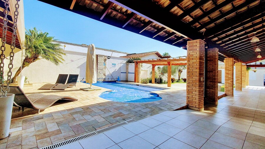 Casa com 6 Suites Praia dos Sonhos