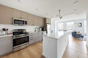Dishwasher - Modern 2BR-newly built-near NYC (Hoboken)
