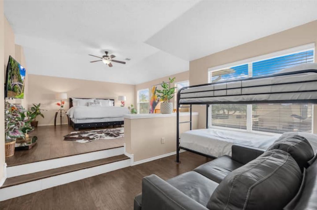 Artistic Villa 4Br Sleeps16