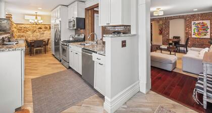 C&J Signature Stays Historic renovated apartment