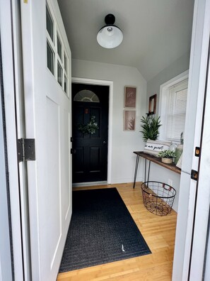 Interior - Charming 2 BR home - newly renovated (Potsdam)