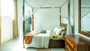 1 bedroom, iron/ironing board, WiFi, bed sheets - Memories Weligama Room 2 AC (SP)