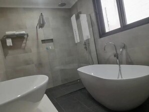 Bathroom - Reddington Beach Resort (Anloga)