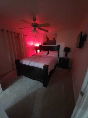 3 Schlafzimmer, Schreibtisch, Bügeleisen/Bügelbrett, kostenloses WLAN