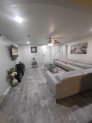 Smart-TV, Stereoanlage