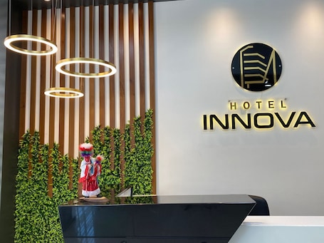Recepción. HOTEL INNOVA