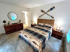4 bedrooms, desk, free WiFi, bed sheets