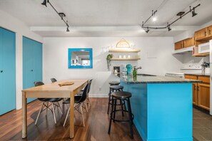 Dining - Mountain Mural | Hot Tub | Pools | Ski-In/Ski-Out (Panorama)