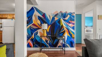 2 Schlafzimmer, Schreibtisch, kostenloses WLAN, BettwÀsche