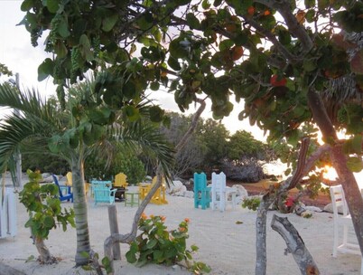 Kawama 3 bedroom townhouse--2 heated pools, marina, tennis, lagoon & much more!