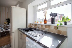 Fridge, microwave, oven, stovetop