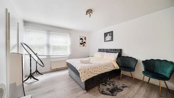 1 Schlafzimmer, Bügeleisen/Bügelbrett, kostenloses WLAN, Bettwäsche