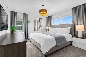 5 室のベッドルーム、アイロン / アイロン台、WiFi、ベッドシーツ