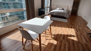 Classic Apartment, 1 Queen Bed, City View - Estudio con cochera en Puerto Madero (Buenos Aires)