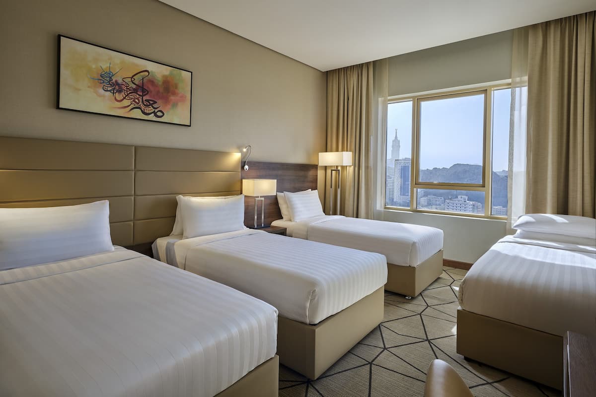 Deluxe Room, Berbilang Katil, City View (Quadruple) | Cadar kapas Mesir, peralatan tempat tidur premium 