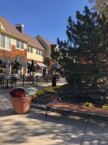 Geneva Island Park Retreat