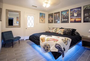 Strykejern/-brett og sengetøy