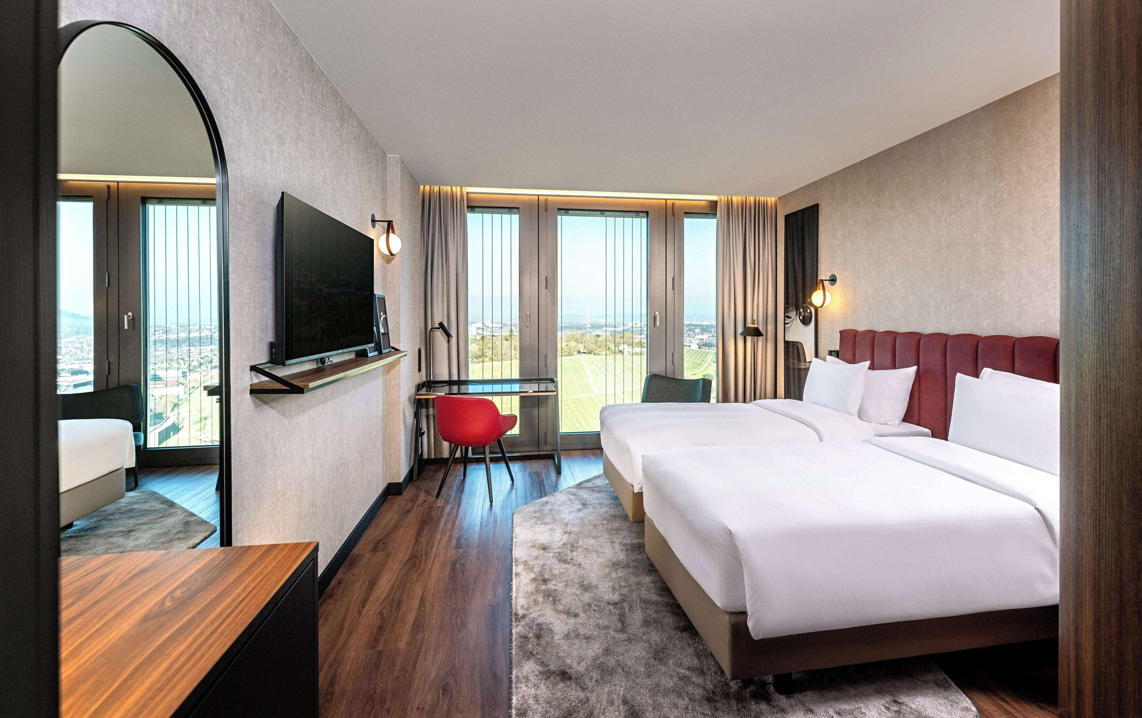 Standard Room, Non Smoking, Vineyard View | Premium bedding, minibar, in-room safe, desk