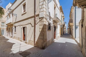 Exterior - Dione ground floor apartment Ortigia (Syracuse)