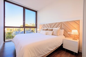 4 bedrooms, in-room safe, iron/ironing board, travel cot - Villa Martin Stone Las Colinas Golf Country Club (VC)