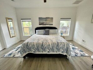 Room - Bright & Beautifull Large Family House -Pet-Friendly (Palm Bay)