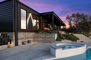 屋外プール、温水プール