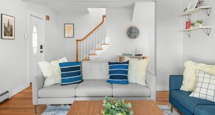 Family-Friendly Rose Cottage | Near Encore | 4 Beds 3 Baths