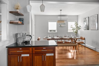 Family-Friendly Rose Cottage | Near Encore | 4 Beds 3 Baths