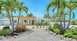 Luokittelematon kuva, 4 kautta 40, painike