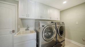 Unclassified image, 2 of 40, button