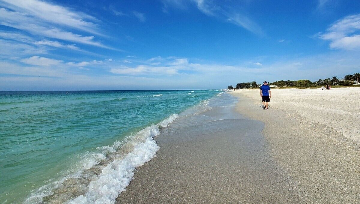 靠近海滩、沙滩毛巾