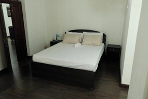 11 bedrooms, WiFi, bed sheets - Villa Kengalle (Kengalla)