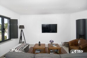 Tv, pejs
