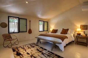 Exclusive Room | Egyptian cotton sheets, premium bedding, down comforters, minibar - Na Praça Hotel (Porto Seguro)