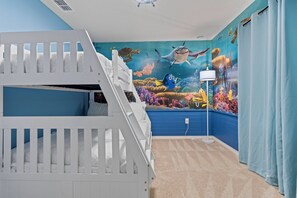 5 Schlafzimmer, Bügeleisen/Bügelbrett, Reisekinderbett, WLAN