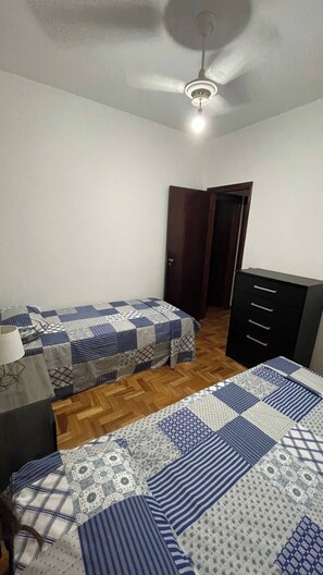 3 bedrooms, iron/ironing board, WiFi, bed sheets