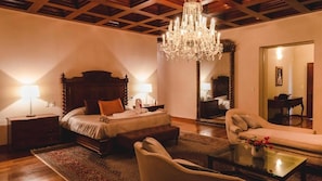 1 bedroom, in-room safe, free WiFi, bed sheets