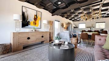 TV, fireplace, offices