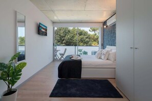 2 quartos, ferros/tábuas de passar roupa, Wi-Fi, roupa de cama