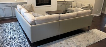A brand new townhome for cozy getaway and family friendly environment