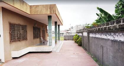 Grande Maison Plein Pied Calme Avec Jardin 500m2