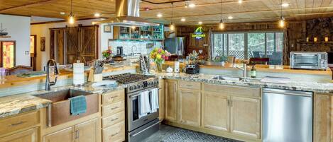 冰箱、微波炉、炉灶、洗碗机