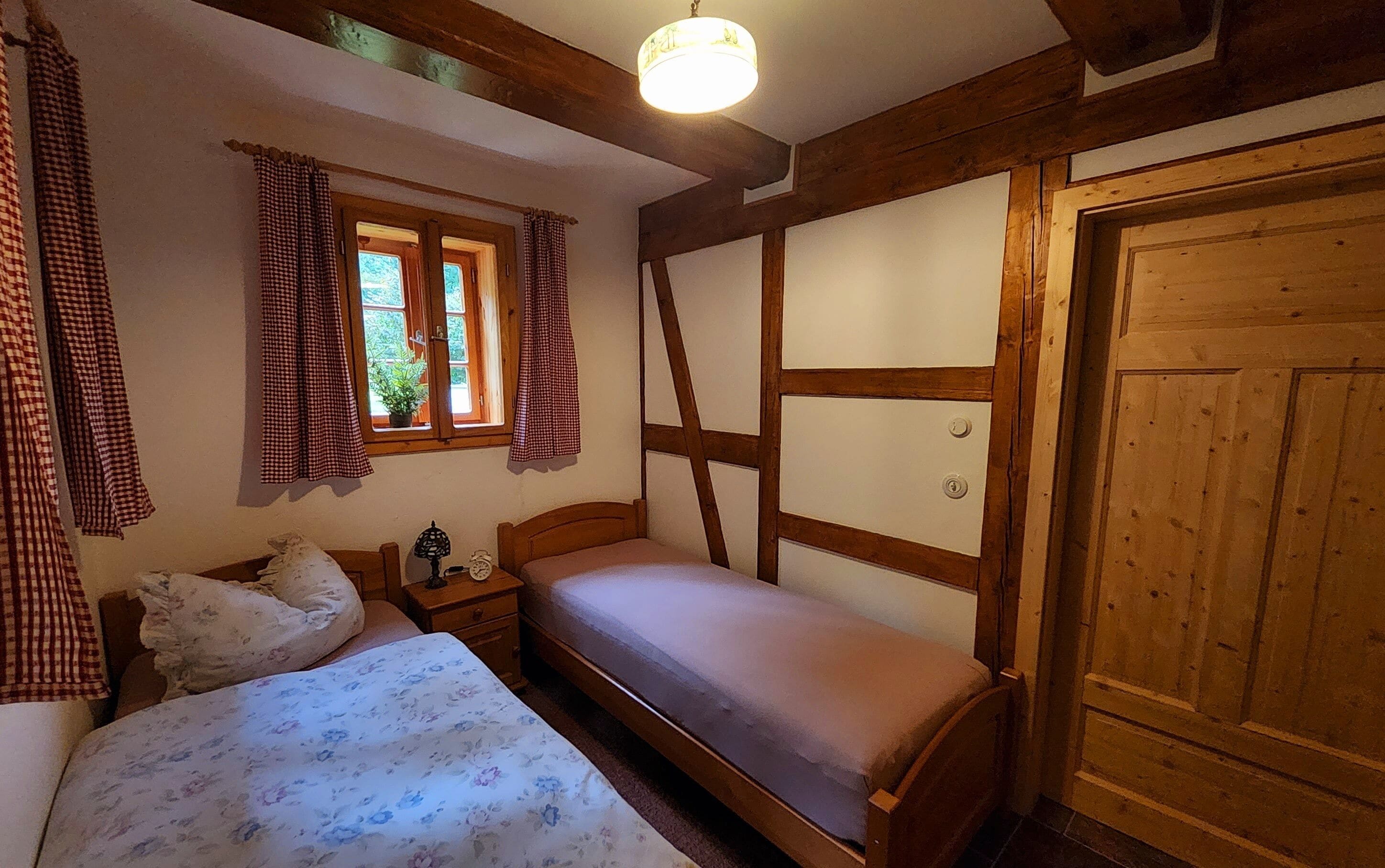 2 bedrooms, WiFi, bed sheets